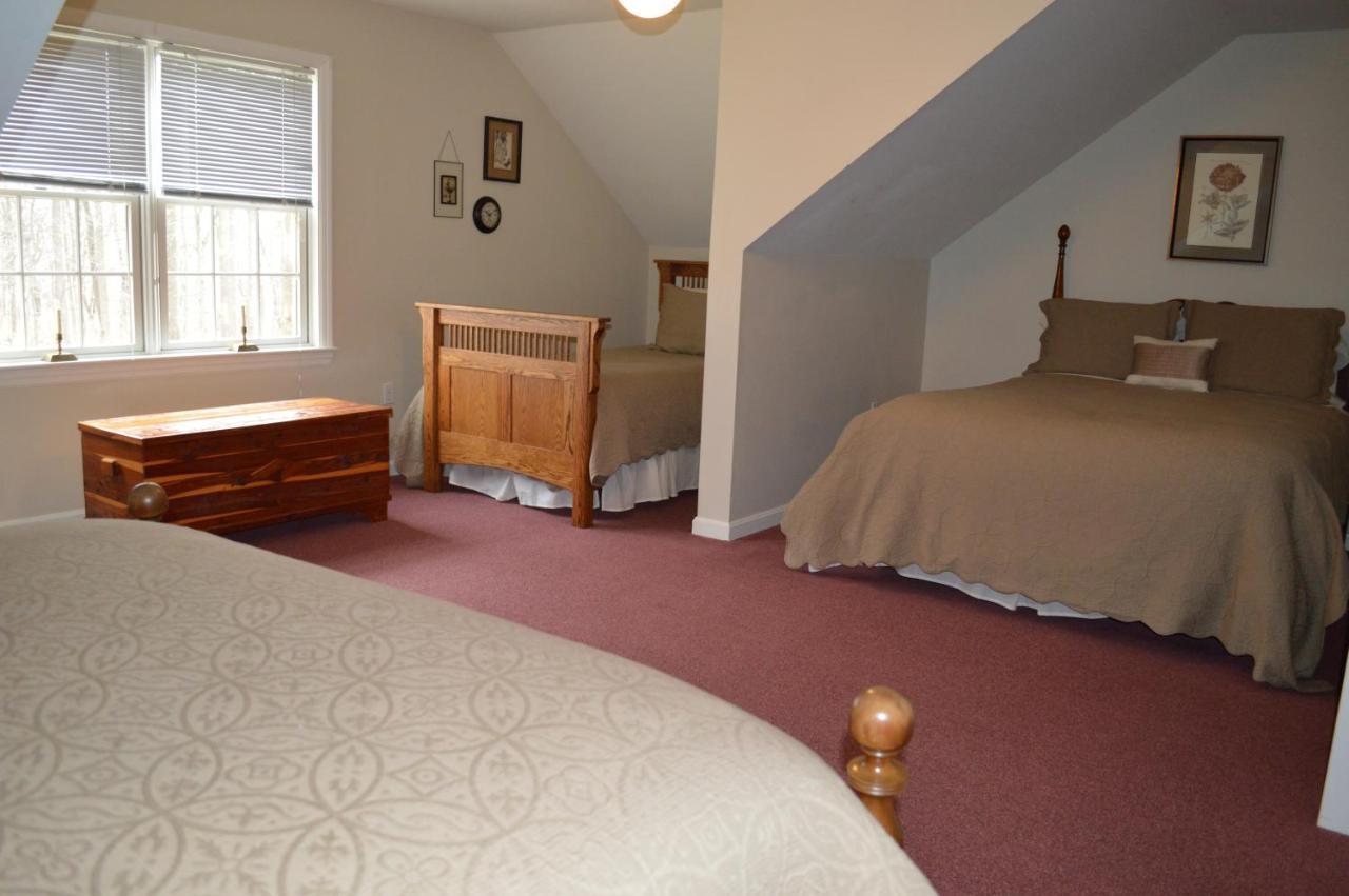Rocky Acre Farm Bed & Breakfast Mount Joy Bagian luar foto